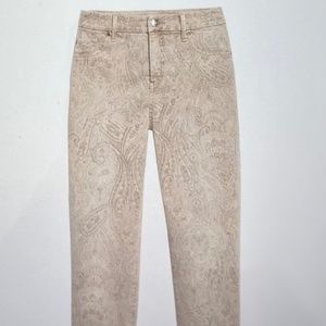 Chico’s SO Slimming Paisley Soft Gray/Pink Jeggings Size 0.5 6-8 US